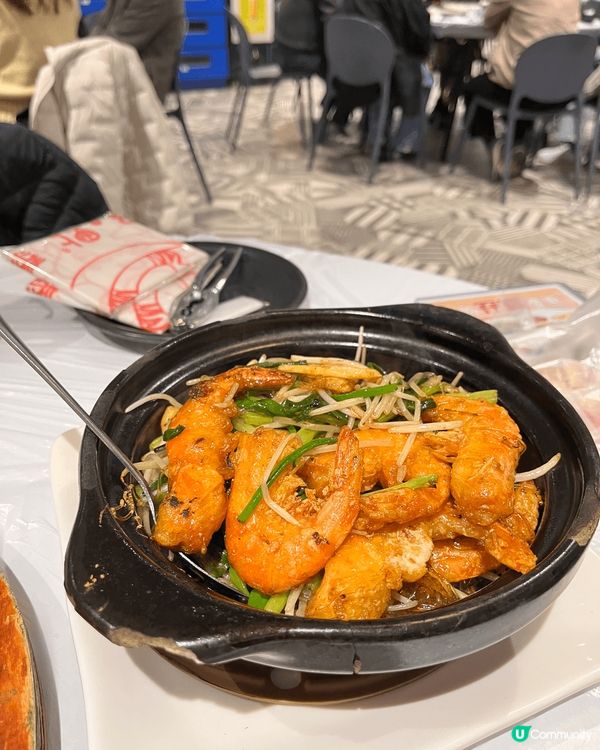 最近同朋友去左鴨脷洲食海鮮，試左餐廳既招牌蟹菜式，食得好滿足...