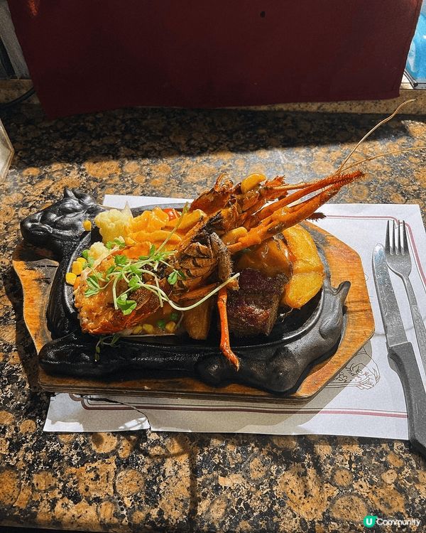 屹立荃灣多年的西餐廳，一定非莎樂美莫屬，懷舊嘅鐵板餐有湯有嘢...