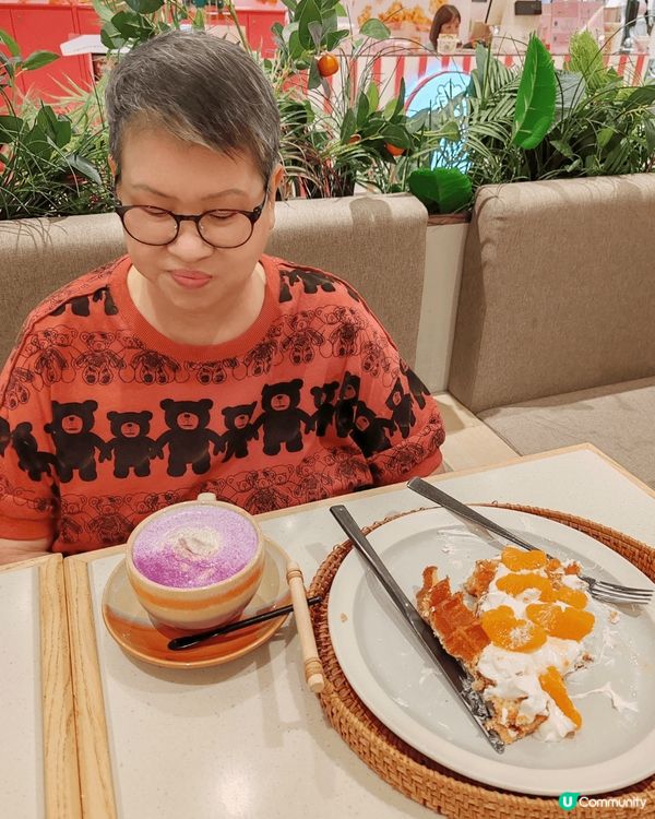 這間韓式餐廳我們經過很多次，一直都沒有食過，但當日看到其中一...