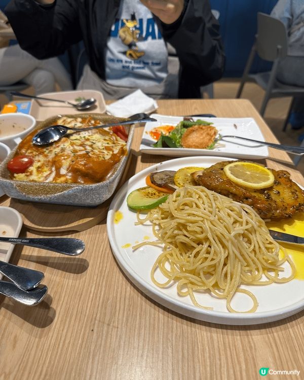 貓貓Cafe..野食味道好..價錢不貴..環境乾淨舒服..有...