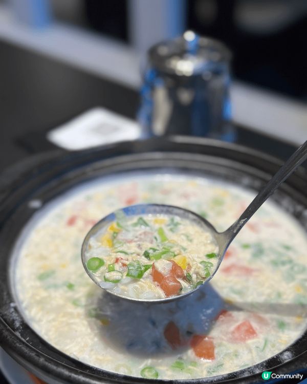 位於啟德睇藝館的名苑酒家，食物比起傳統酒樓款式更加多，而且質...