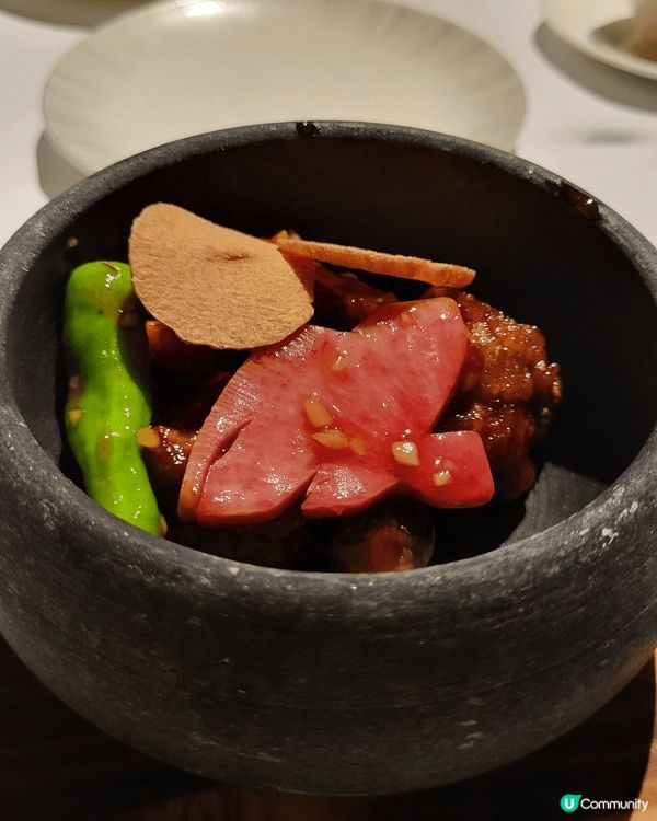 喺尖沙咀麗晶酒店品嚐佢哋咁出名嘅中餐當然係賞心樂事。除咗可以...