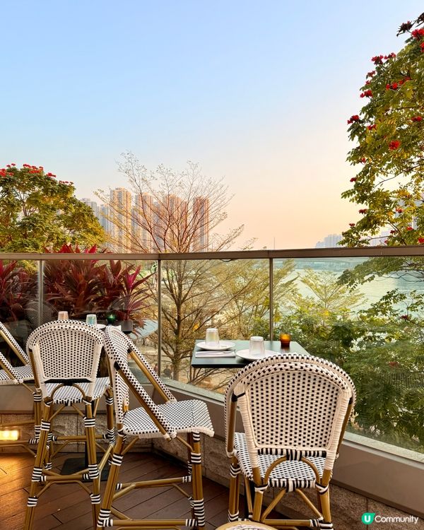 🇭🇰這家海景餐廳的漂亮飯已經next level了⋯