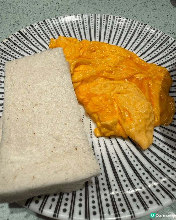 屯門荷蘭冰室蕃茄火腿通粉早餐。雖然打卡色彩豐富，但味道太淡。...