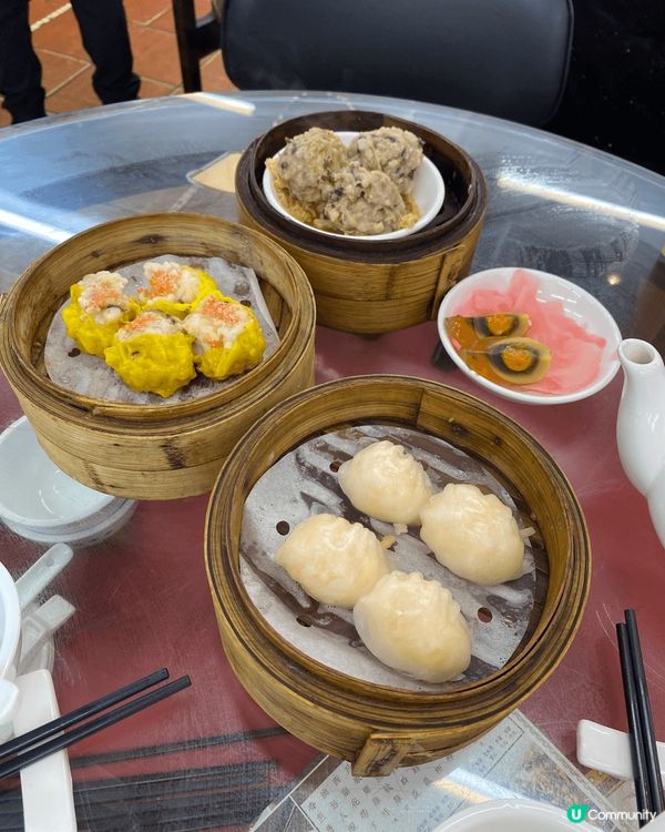 蓮香樓是香港的百年茶樓，以 傳統港式點心和 懷舊推車服務聞名...