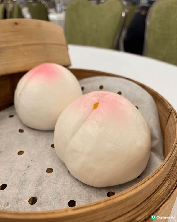 講到港式美食，又點可以冇叉燒、楊州炒飯、壽桃！