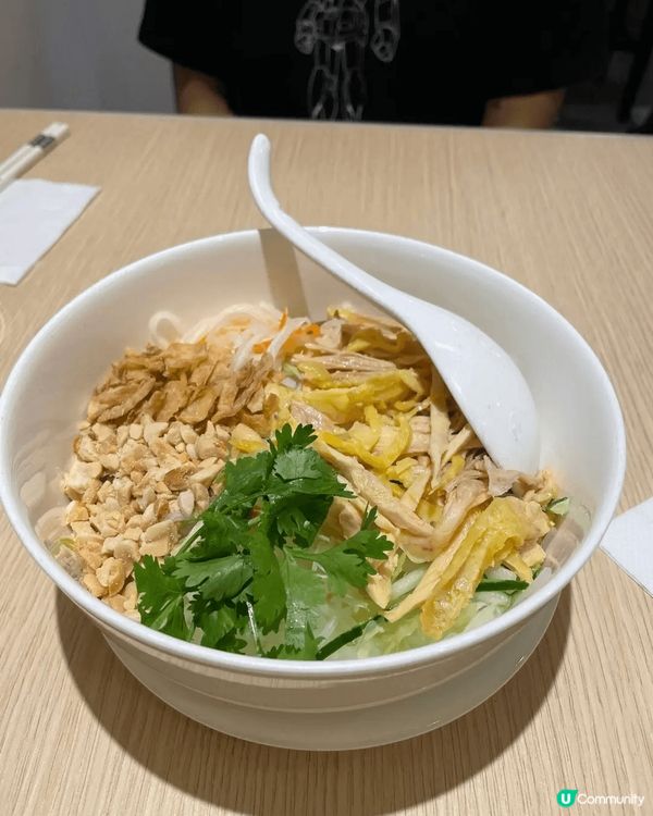 聽聞Banh mi pate係明星小店，好多藝人名人去食，難...