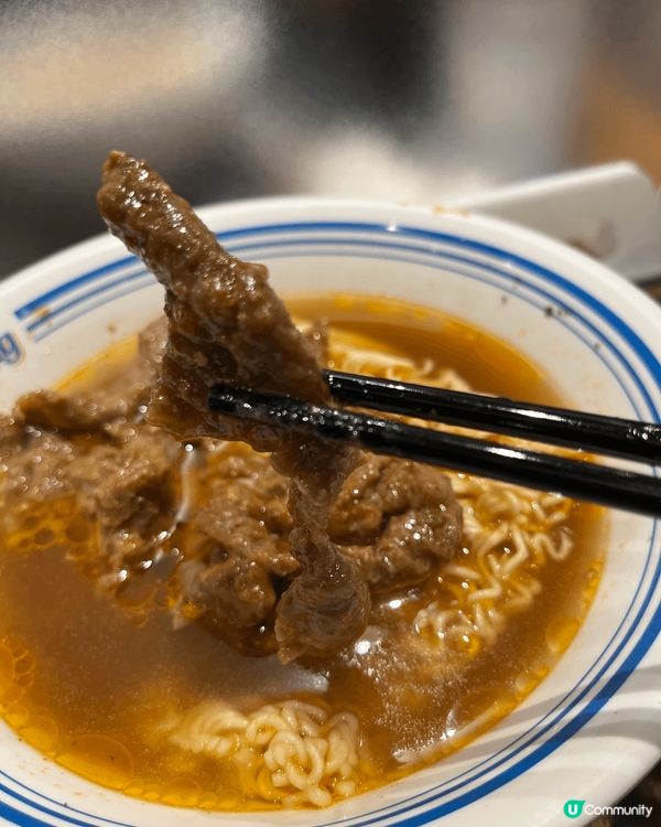 28元的沙爹牛肉公仔麪， 牛肉大大塊， 沙爹湯底比預期好味，...