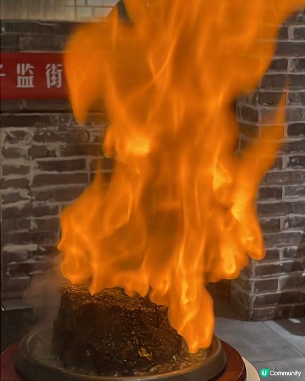 火燒黑糯米飯＋趣味敲壽桃，品京味美食的儀式感！