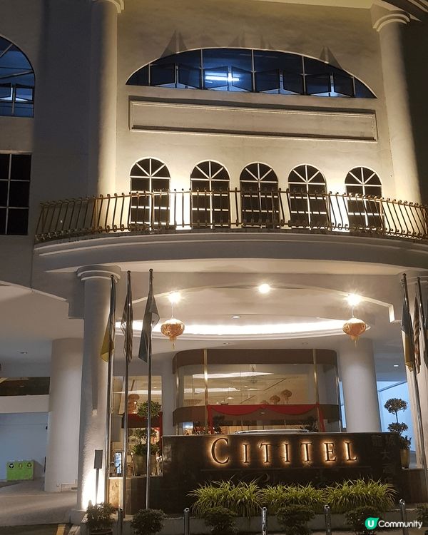 青島，及高雄美丽島地铁站