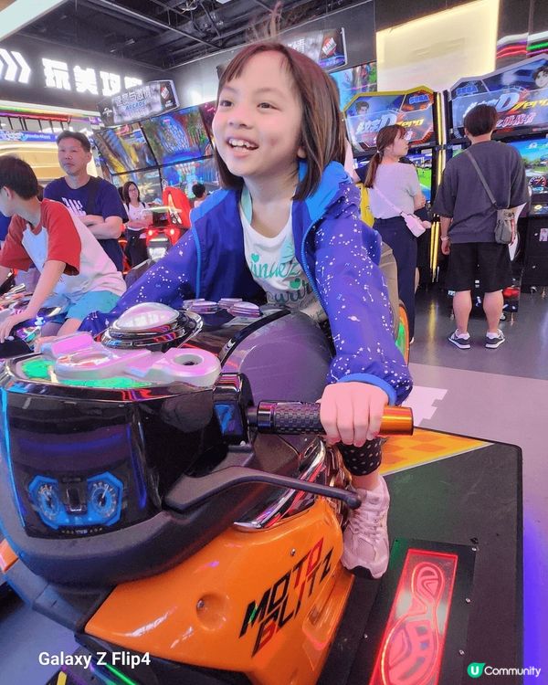 我地今次去左深圳，第一站:玩美攻略，嗰度有過百款機動遊戲玩，...