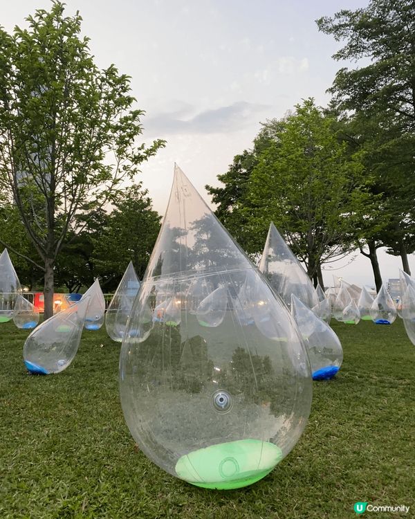 這是在天馬艦公園的水滴不倒翁，可以預約入內參觀的