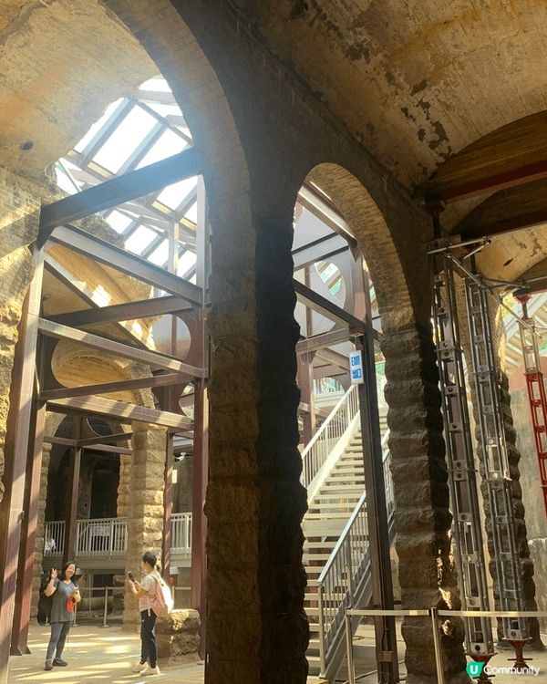 前深水埗配水庫，曾稱九龍塘配水庫、深水埗食水減壓缸，別稱深水...