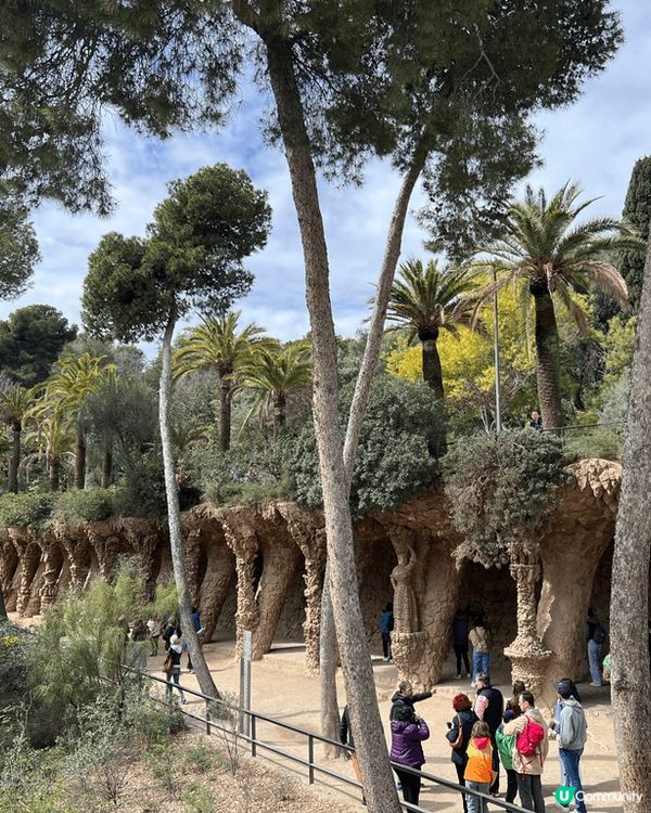 奎爾公園 Park Güell係西班牙巴塞隆納嘅必到景點！喺...