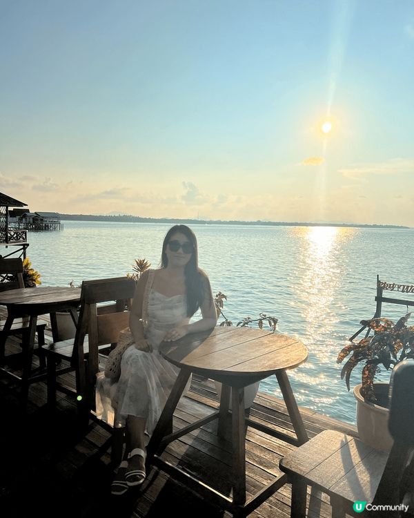 這些照片是拍攝於馬來西亞的仙本那，那裏風景怡人，到處都是藍藍...