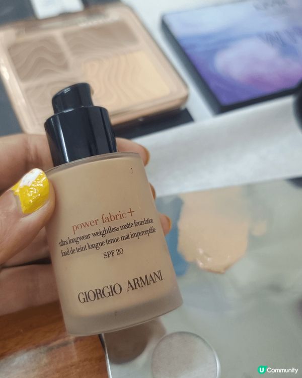 在試妝的過程中，我找到跟自己膚色同款的打底液，不用再調色了，...