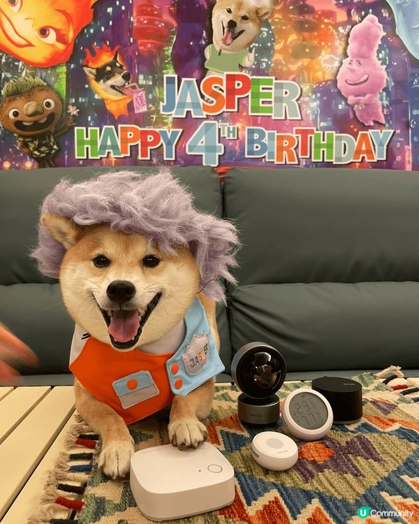 媽咪出街嘅時候，總係會牽腸掛肚，希望可以時刻望到兩個仔，照顧...