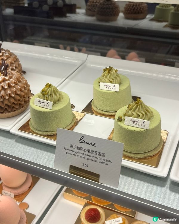 Agnes b cafe 買三件蛋糕減$36