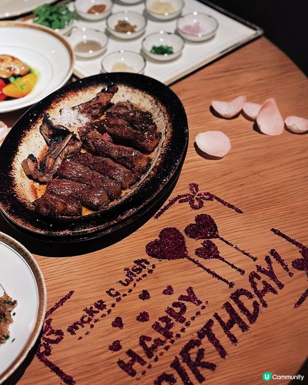 牛扒家生日趴🎉  
牛扒配美酒，生日更精彩！