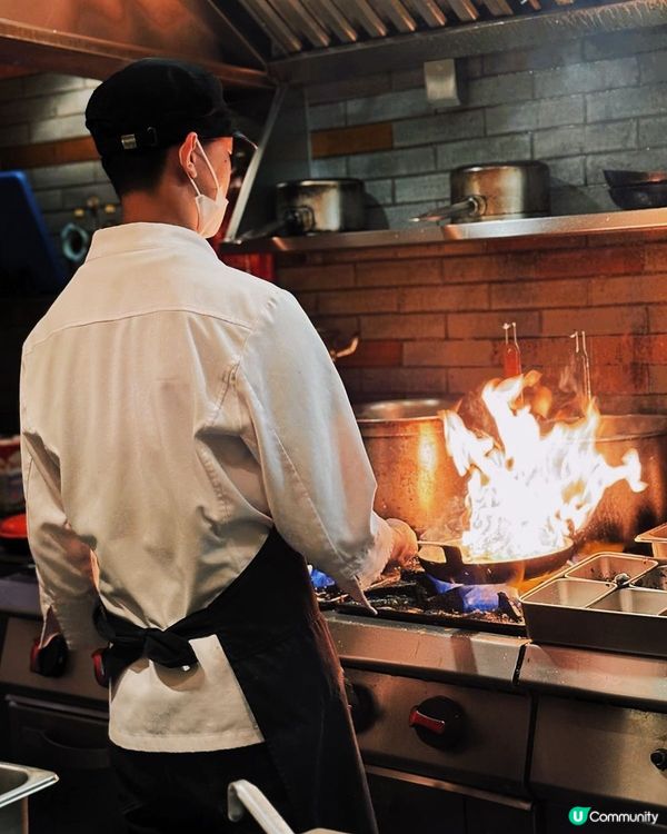 牛扒家生日趴🎉  
牛扒配美酒，生日更精彩！