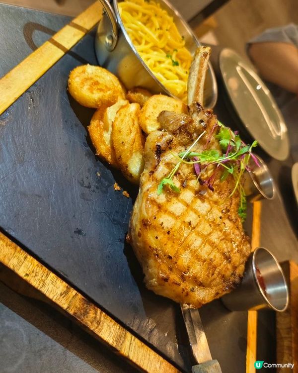 【 旺角塔羅打卡Café の 風乾燒鴨脾牛肝菌飯】