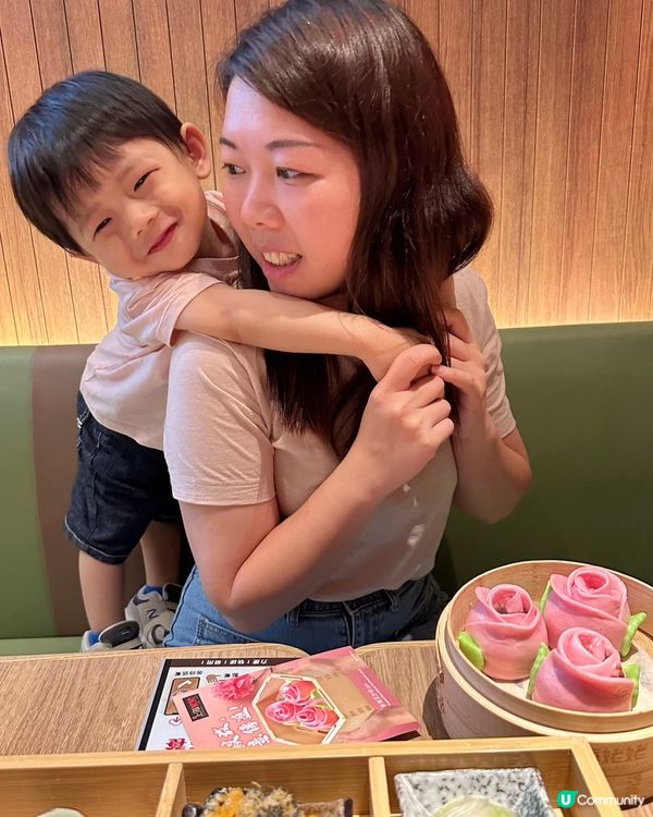 母親節送咩好？🌹  
攬攬媽媽，孝順要送花！