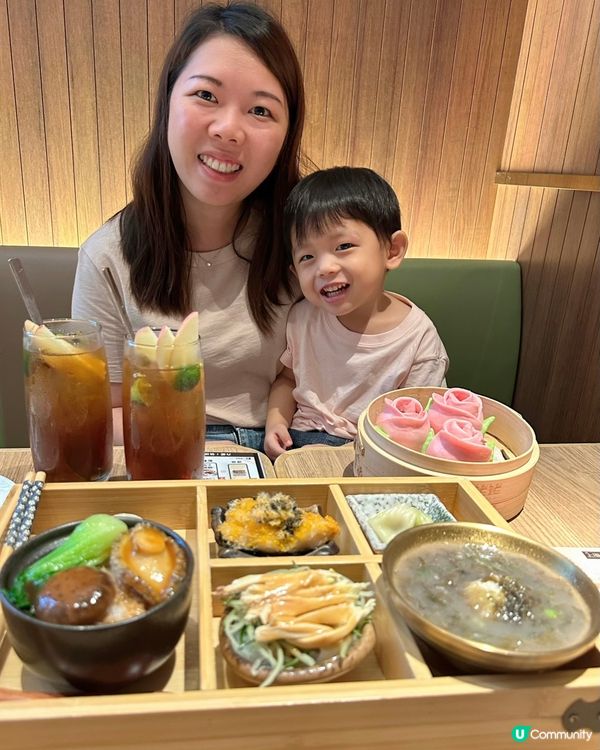 母親節送咩好？🌹  
攬攬媽媽，孝順要送花！