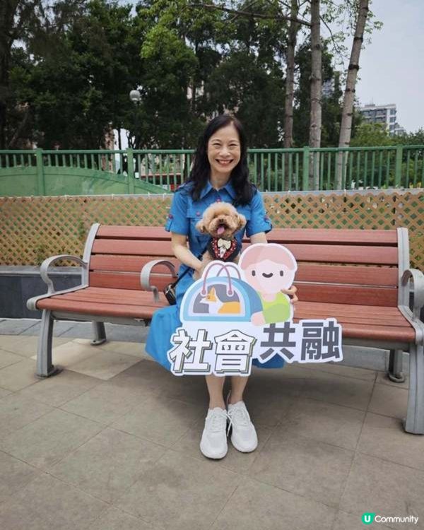 輕鐵「貓狗同行」首日試行立法會議員攜愛犬試乘