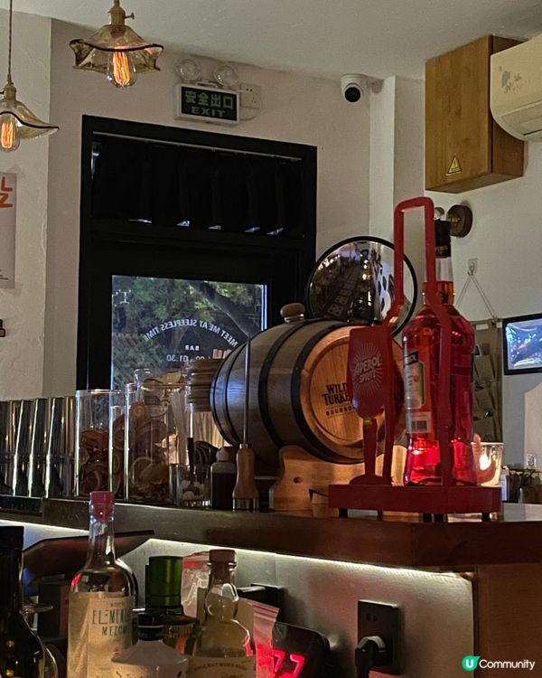 巷舍微醺夜，歐式氛圍醉人🥂