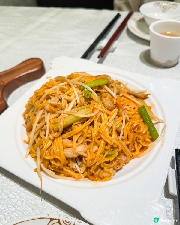 週末同屋企人飲茶,成日食黎食都都係樓下個幾間🤣今次就黎到佐敦...