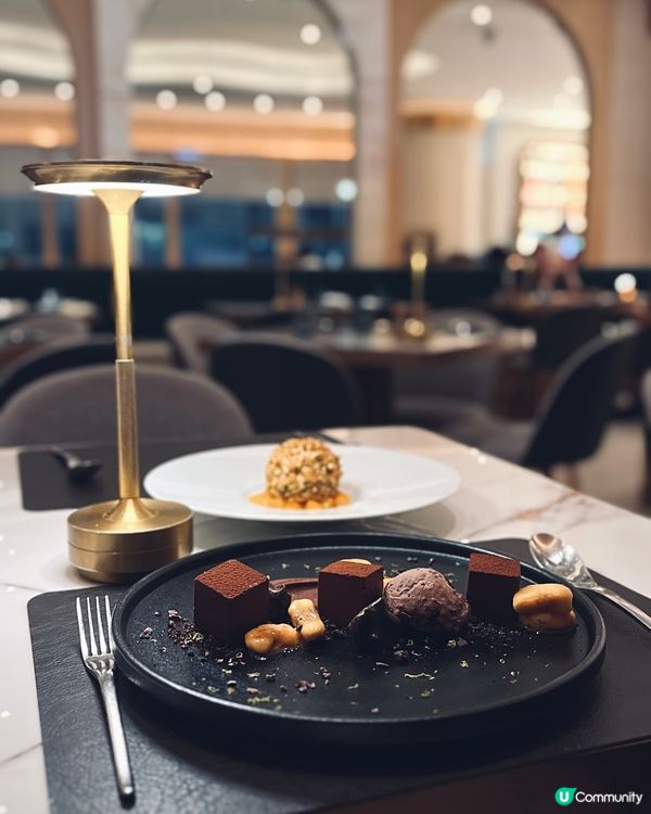 🎂酒店扒房慶祝🎉 DIY生日畫碟甜品🥂