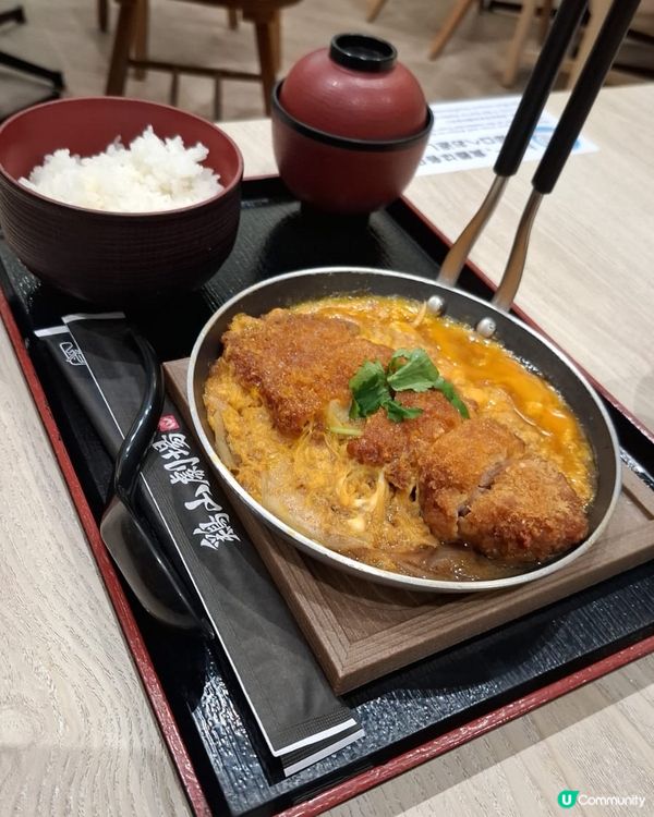 喺日本福岡度食到滑蛋豬扒飯,來自雞山劇場嘅出品!歡迎關注我嘅...