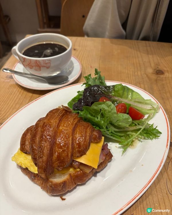 又多間納入經常去嘅咖啡店☕️ 咖啡大大杯😍 嘆個靚Bruch☀️