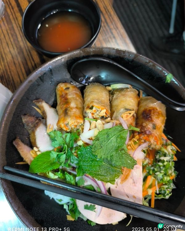 太晏去食越南表嫂好多嘢都沽清