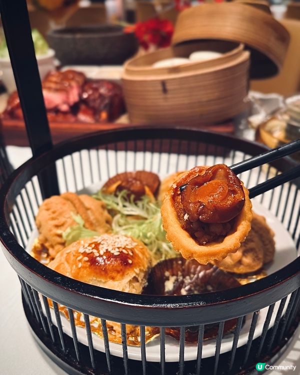 母親節就到啦！🎉  荃灣荃新天地八月花，儀式感中菜答謝媽咪❤️