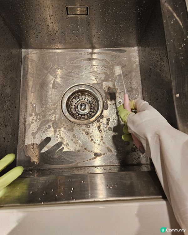 一支牙膏就可以將鋅盤清潔得乾乾淨淨✨️✨️