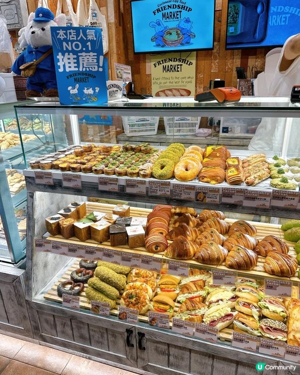 人山人海麵包店？仲有特色手信賣？