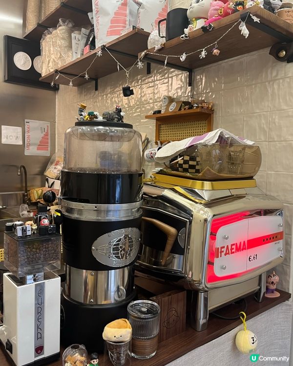 灣仔隱世小店 🤫  竹炭黑芝麻豆腐夾心貝果 🤤