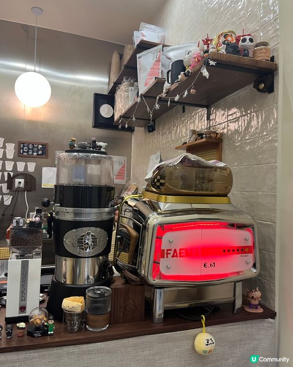 灣仔隱世小店 🤫  竹炭黑芝麻豆腐夾心貝果 🤤