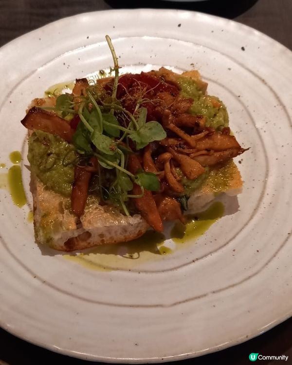 中午輕食在Coffee Roaster