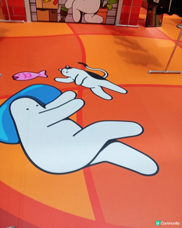 有popup store 賣潮物呢