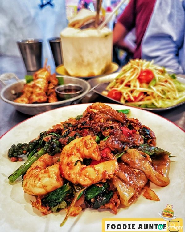 👽 食神大媽《佐敦｜人氣爆燈地道泰菜餐廳》