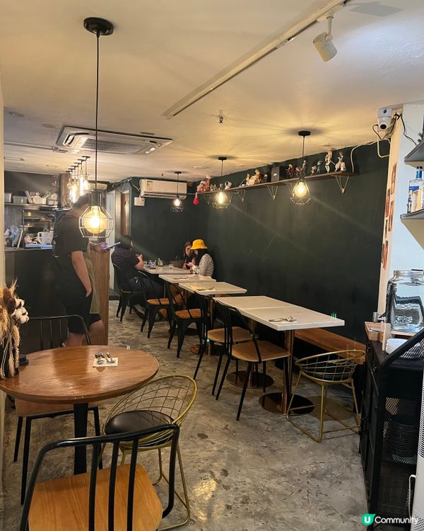 咖啡燒汁烤豬仔髀🤤  太子賞島咖啡屋