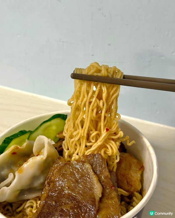 葵廣新店‼️港式沙嗲和牛漢堡🍔