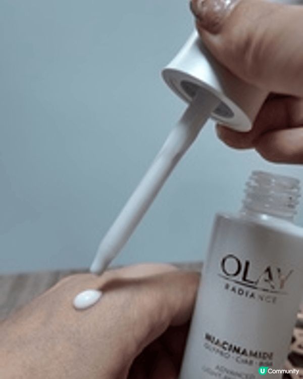 自從開始用咗OLAY水光小白瓶，由「無光澤」變到「水潤透亮」...