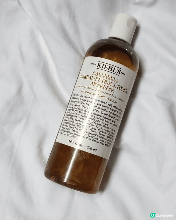 Kiehl's金盞花植物精華爽膚水有淡淡的金盞花香氣💕，聞起...