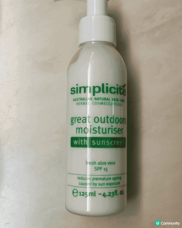 因為Simplicité的補水防曬乳SPF15，成分天然，而...