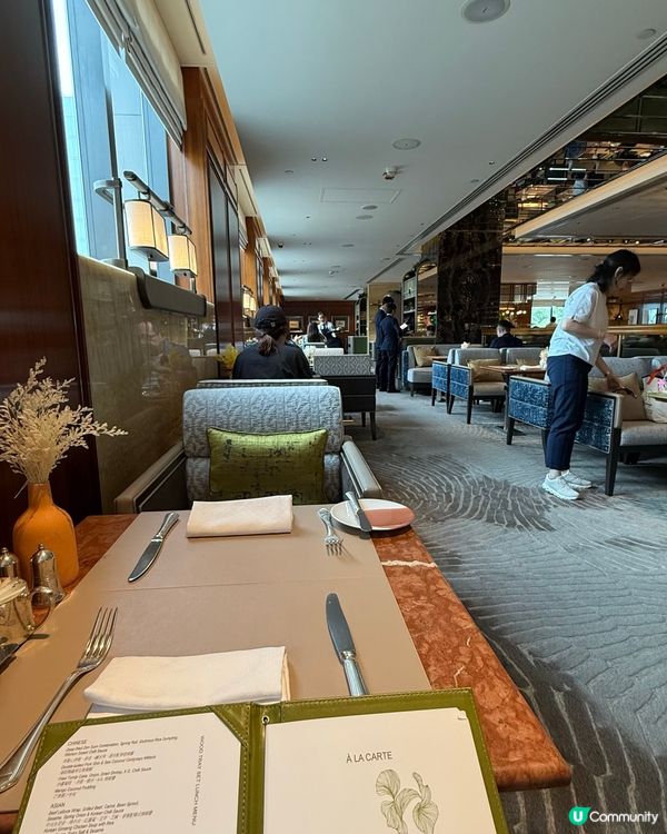 文華東方快船廊海南雞髀飯😋  正到爆！