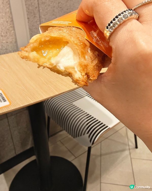 香蕉牛奶批 🍌🥛 酥脆香濃，好食過蘋果批🍎！