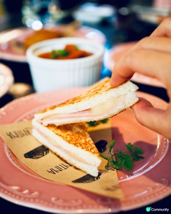 揉合歷史與藝術的Weekend Brunch